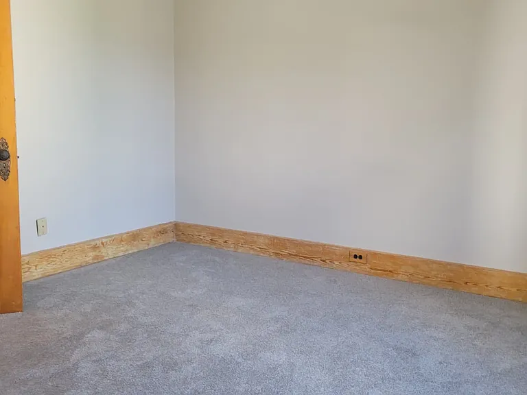 423 W Main St — Photo 2