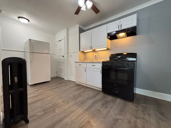 25 Livingston Ave #4