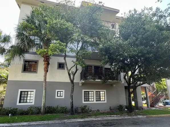 2801 Riverside Dr APT 204, Coral Springs, FL 33065