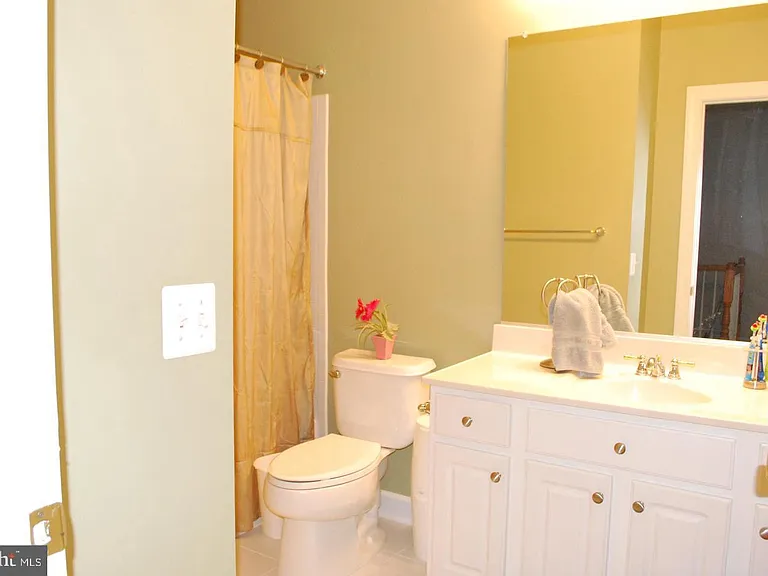 2309 Abby Rd — Photo 23