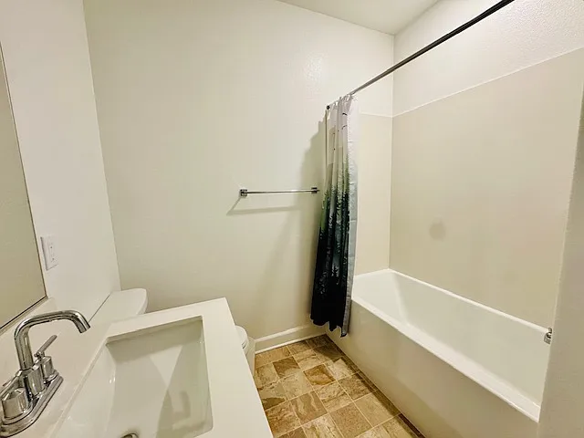 12210 Halle Way — Photo 29