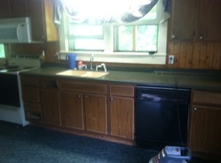 9086 State Highway 208, Marshall, NC 28753