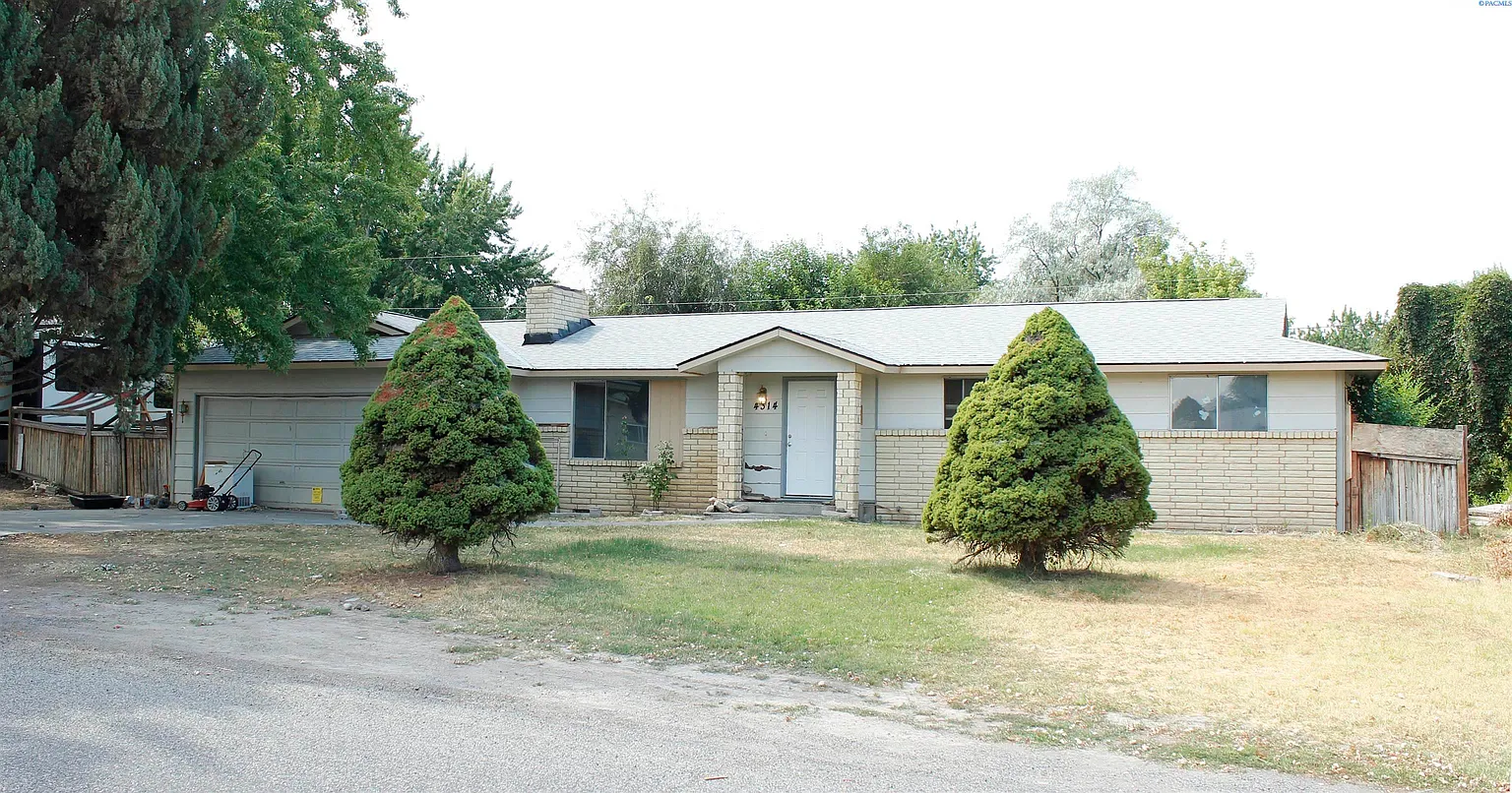 4314 S Date St photo 1