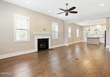 4076 Tamarisk Ln — Photo 6