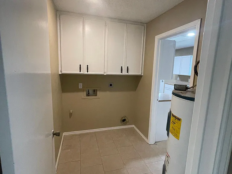 5322 Inverness Dr — Photo 11