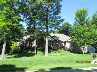 10917 Hill Crest Ln, Marengo, IL 60152