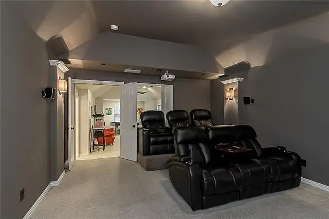 14613 Roselawn Ln — Photo 28