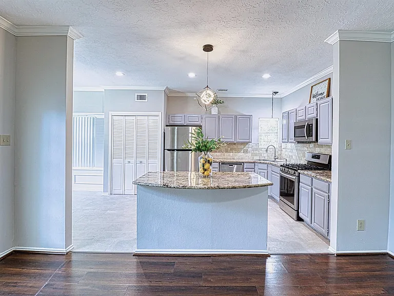 427 Birch Hill Dr — Photo 8