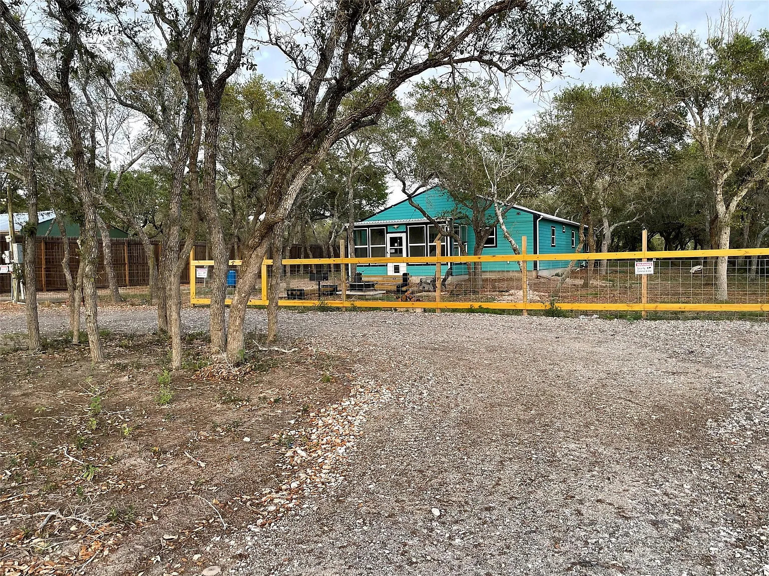 3 bed, 2.5 bath, 1500 sqft, $2,300 — Photo 3