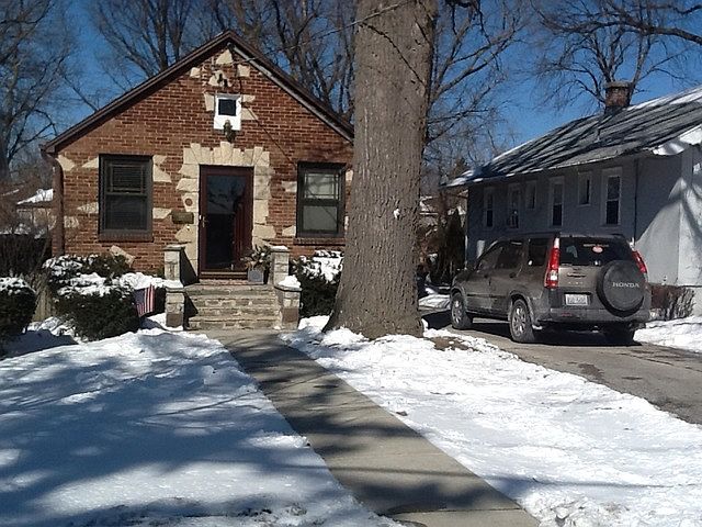 1st image of 208 Highwood Ave
