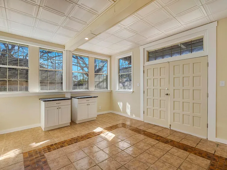 128 E Summit Ave — Photo 18