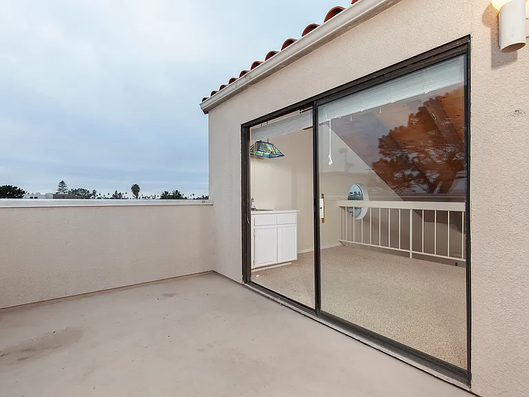 1225 Pacific Beach Dr — Photo 28