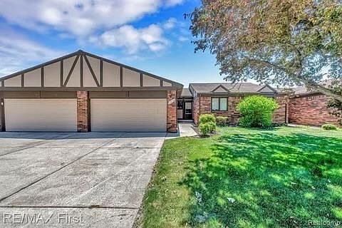 1st image of 4772 N Grand Oaks Dr