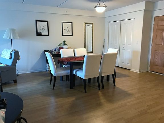 5th image of 4833 N Olcott Ave Unit 413