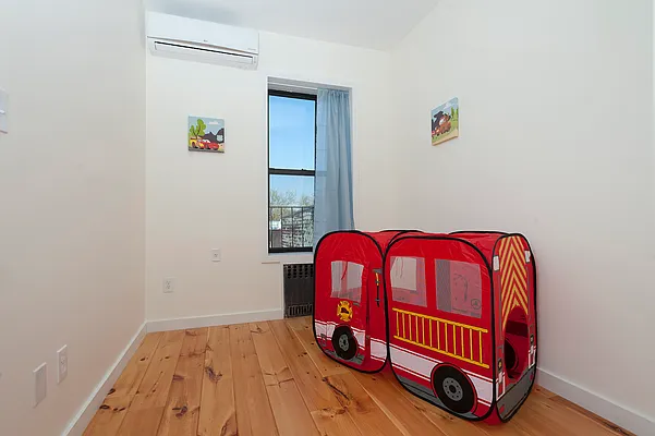 Sold by Compass | media 13