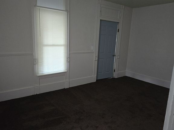 5th image of 205 Kinsey St