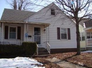 2620 S 7th St, Springfield, IL 62703