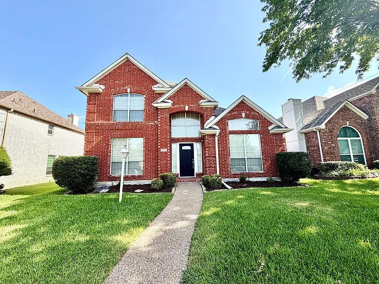 4251 Millview Ln — Photo 2