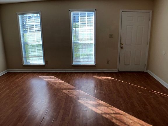 3rd image of 427 Evans Mill Dr