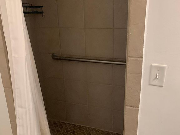 5th image of 401 Moss Creek Ln #401