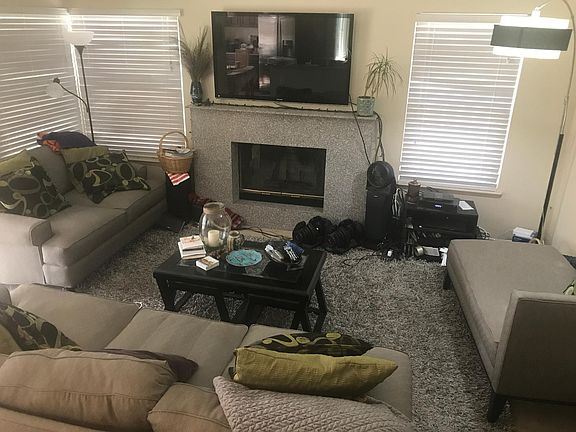 Family Room: TV for your use