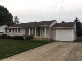 126 W Thrush Ave, Crestline, OH 44827