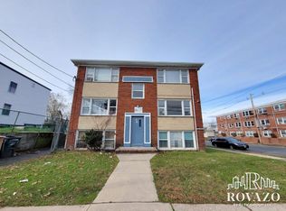 121 21st St #6, Irvington, NJ 07111