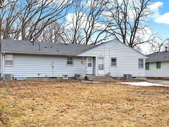 4th image of 1312/1314 Wilson Ave