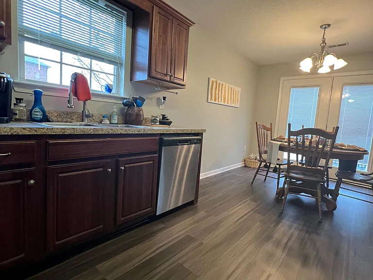 601 Nelson Ave — Photo 14