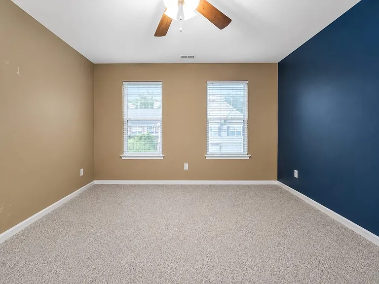 305 Adams Creek Rd — Photo 16