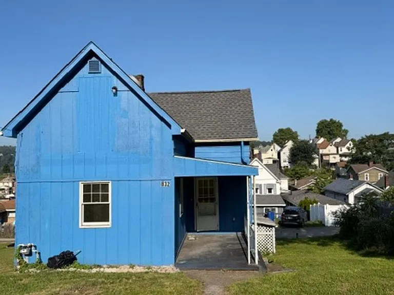 832 Delaware Ave — Photo 3