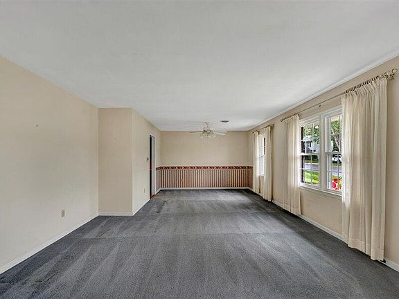 5th image of 1526 Millwood Dr