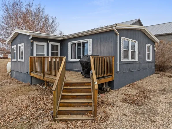 109 J St, New Town, ND 58763