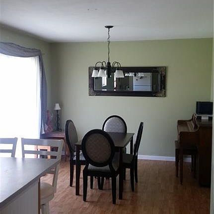 2nd image of 2837 Pinegrove Dr