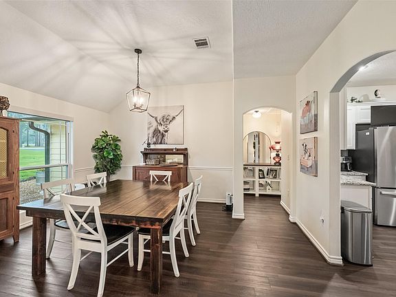 5th image of 25680 Wisteria Ln