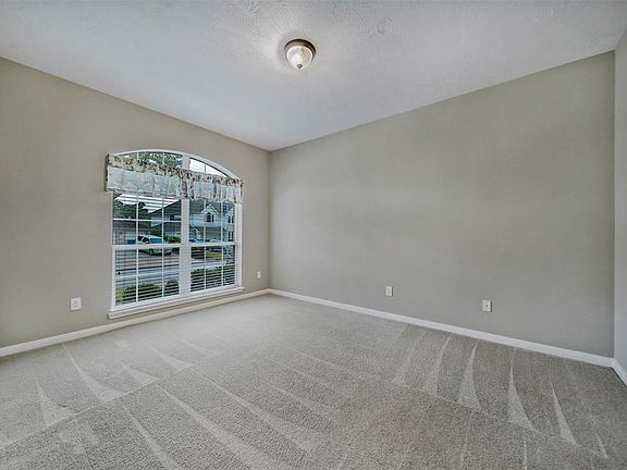 4th image of 18507 Catamaran Dr