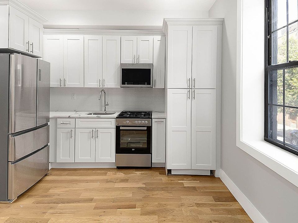 1st image of 542 Chauncey St #1H