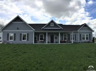 1605 N 1021st Rd, Lawrence, KS 66046