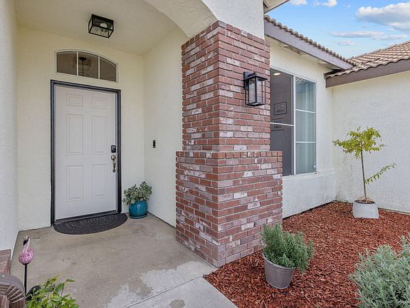 5th image of 2249 W Perez Court