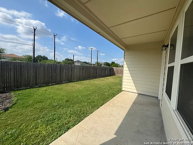 8607 Rock Mdw — Photo 46