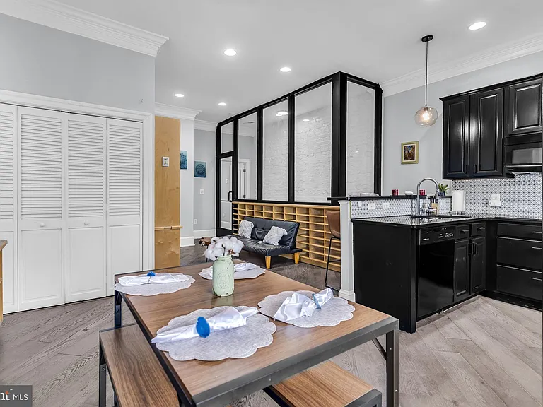 500 Irving St NW #2 — Photo 7