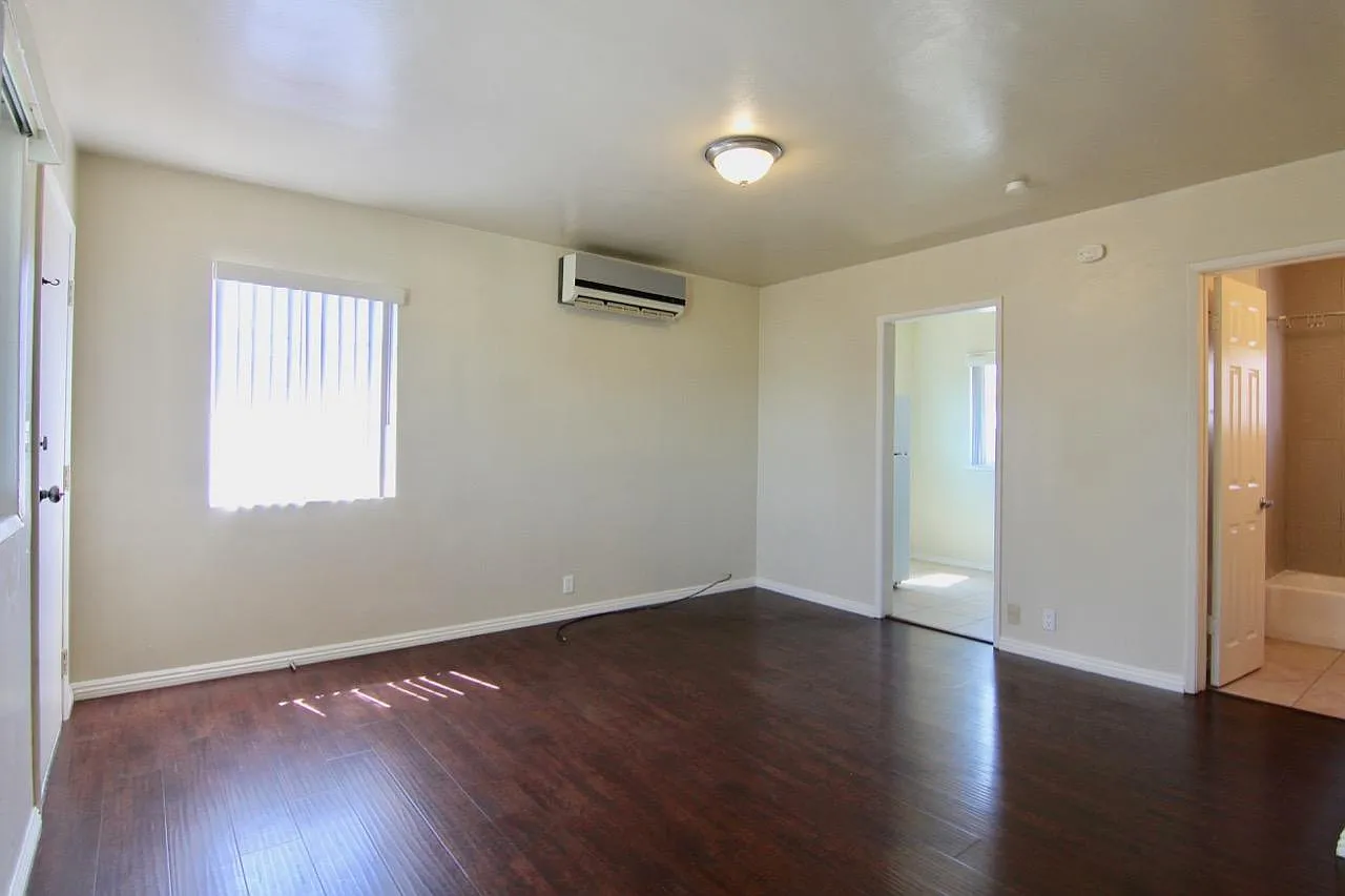3347 Del Mar Ave — Photo 4