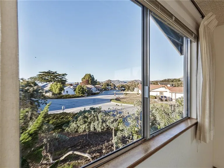 2440 Oak Ridge Dr — Photo 18