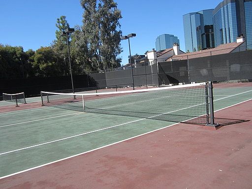2nd image of 5800 Owensmouth Ave APT 12