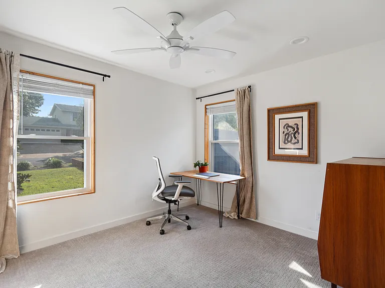 6802 Duquesne Dr — Photo 31