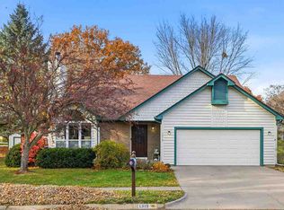 1319 Chamberlain Dr, Iowa City, IA 52240