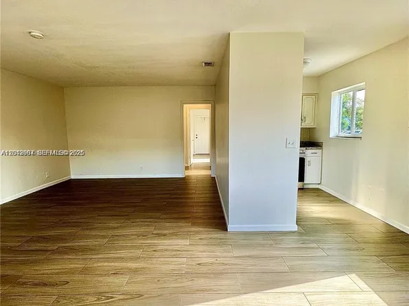 1821 N 17th Ct APT 26, Hollywood, FL 33020