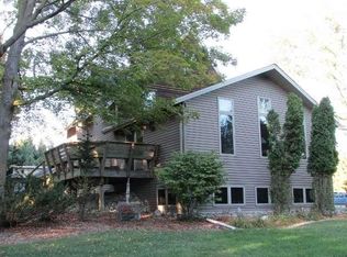 W1814 Pond Rd, Rubicon, WI 53078