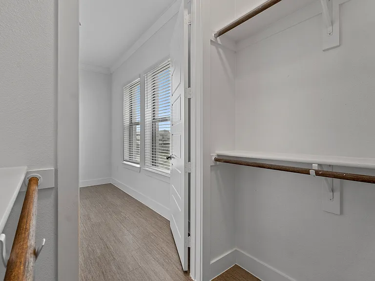 C1-Elegance-Closet C1-Elegance-Closet