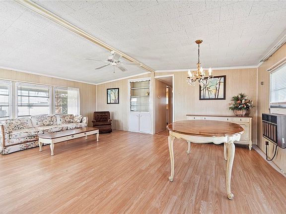4th image of 6624 California St